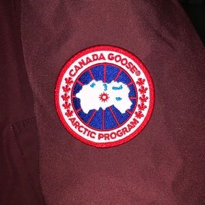 CANADA GOOSE WOMENS PARKA
